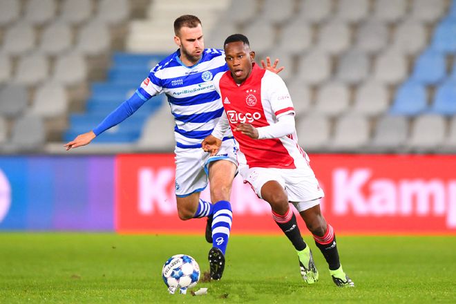 西围绕威廉 西围绕威廉