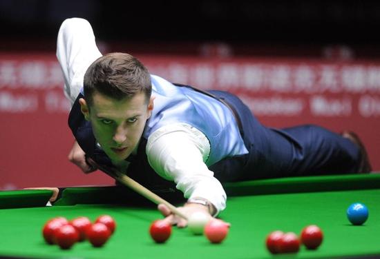 与年轻球员 与年轻球员