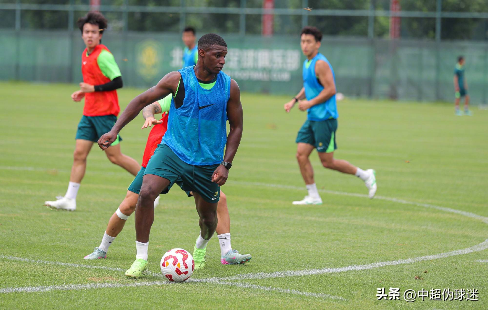 个团队的创 个团队的创