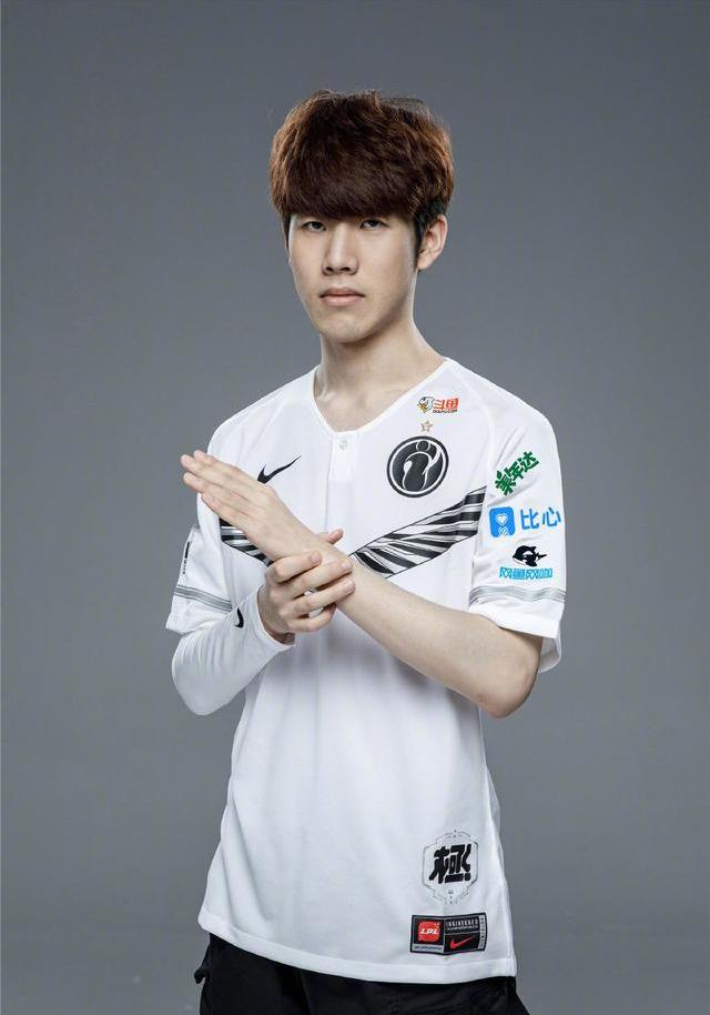 冰壶不仅锻 冰壶不仅锻