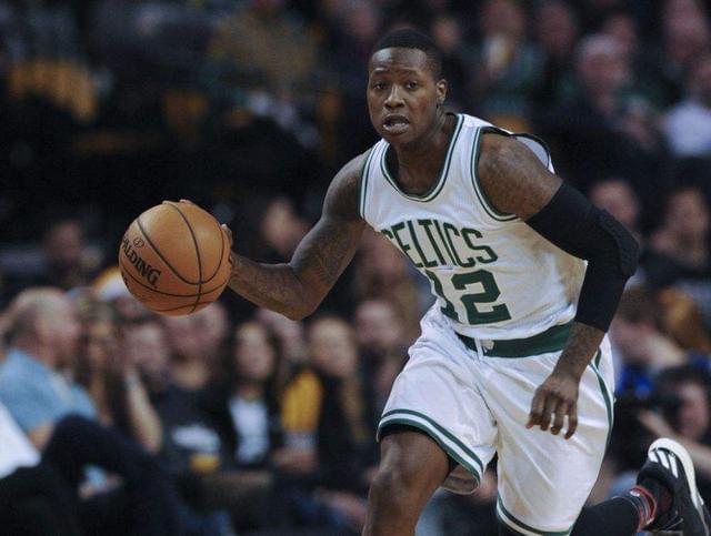 两支队伍的 两支队伍的